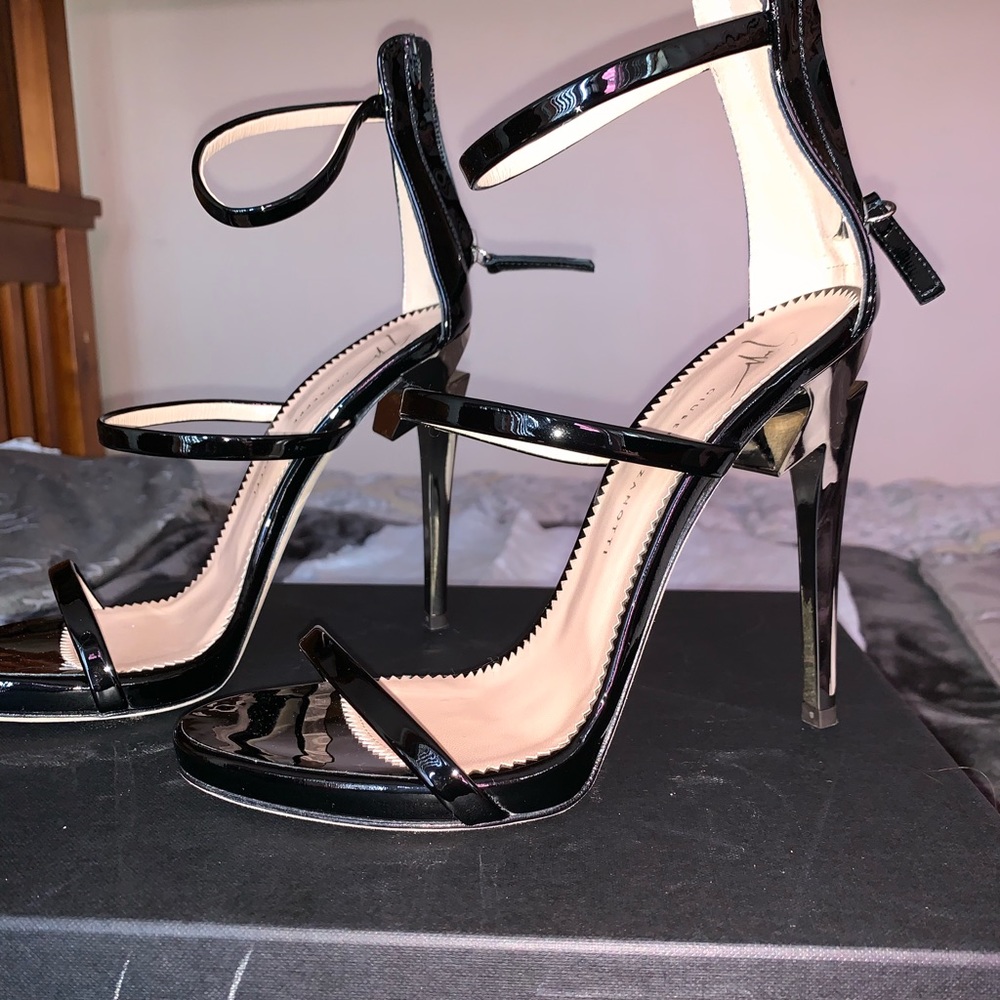 Giuseppe Zanotti Black Heels
